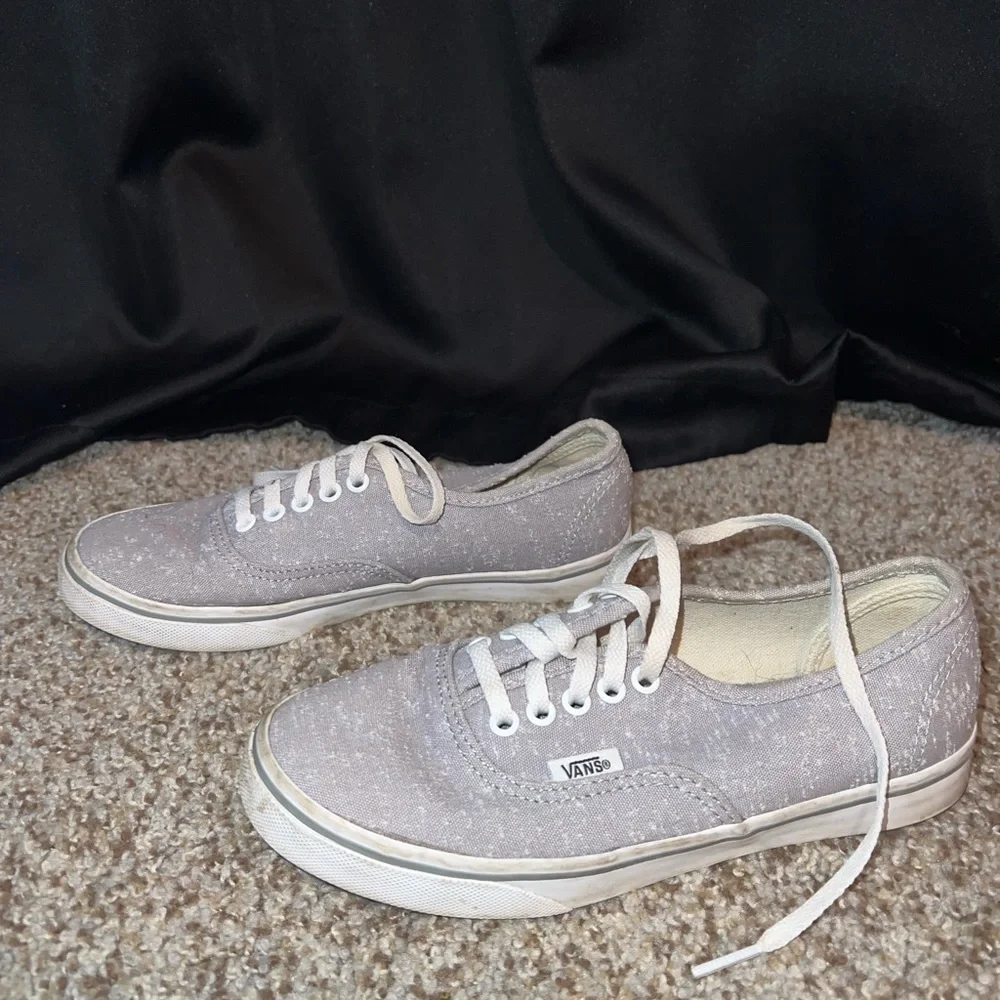 Vans - Picture 3 of 3
